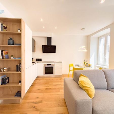 Cassa Di Risparmio 11 Tirabora Short Rent Triest Zewnętrze zdjęcie