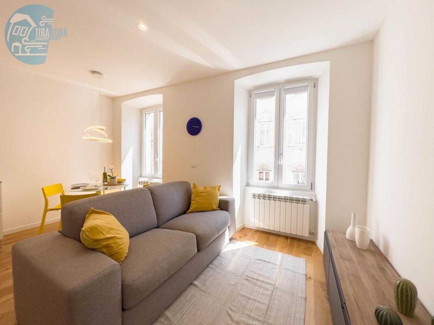 Cassa Di Risparmio 11 Tirabora Short Rent Triest Zewnętrze zdjęcie