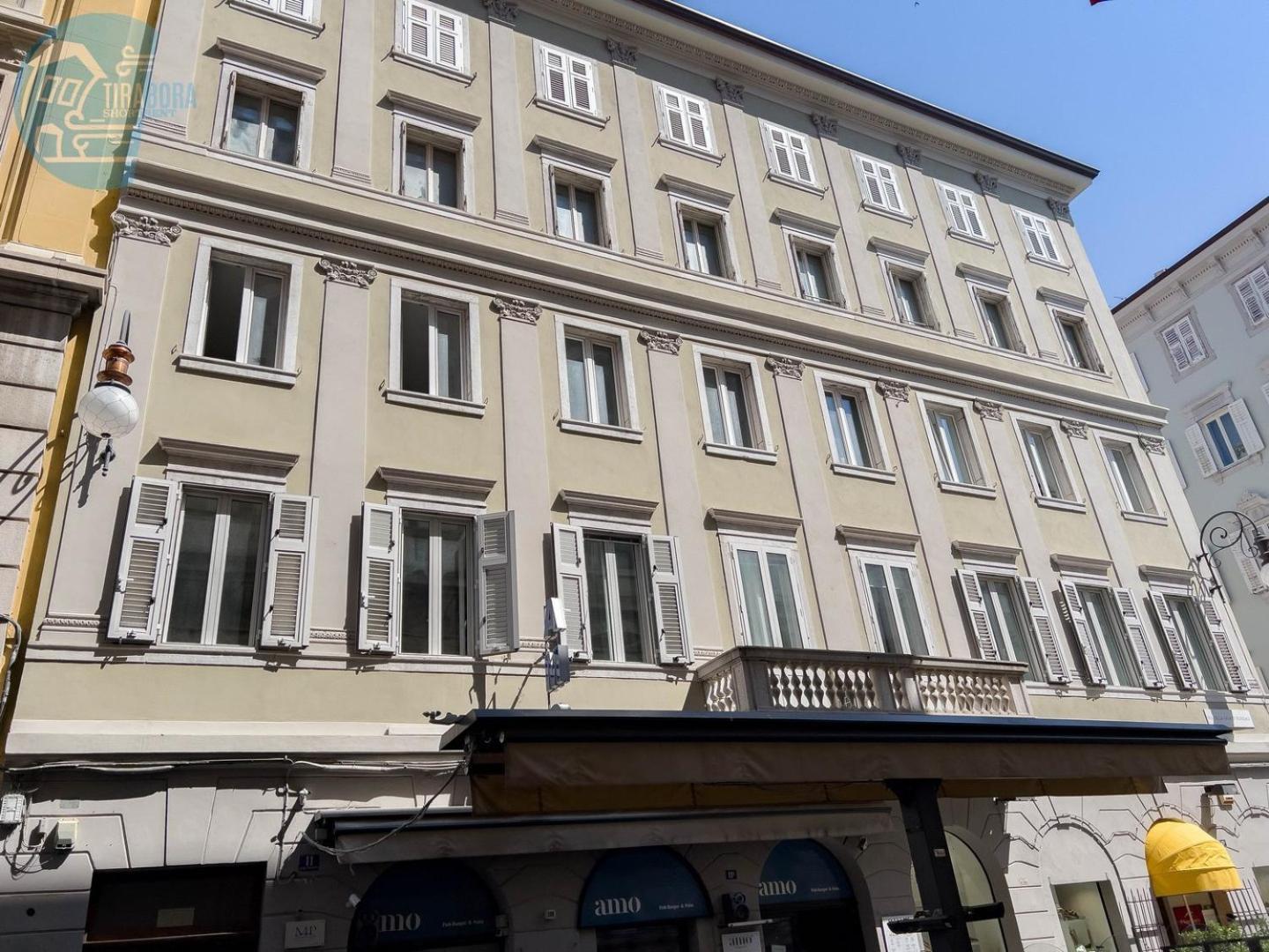 Cassa Di Risparmio 11 Tirabora Short Rent Triest Zewnętrze zdjęcie
