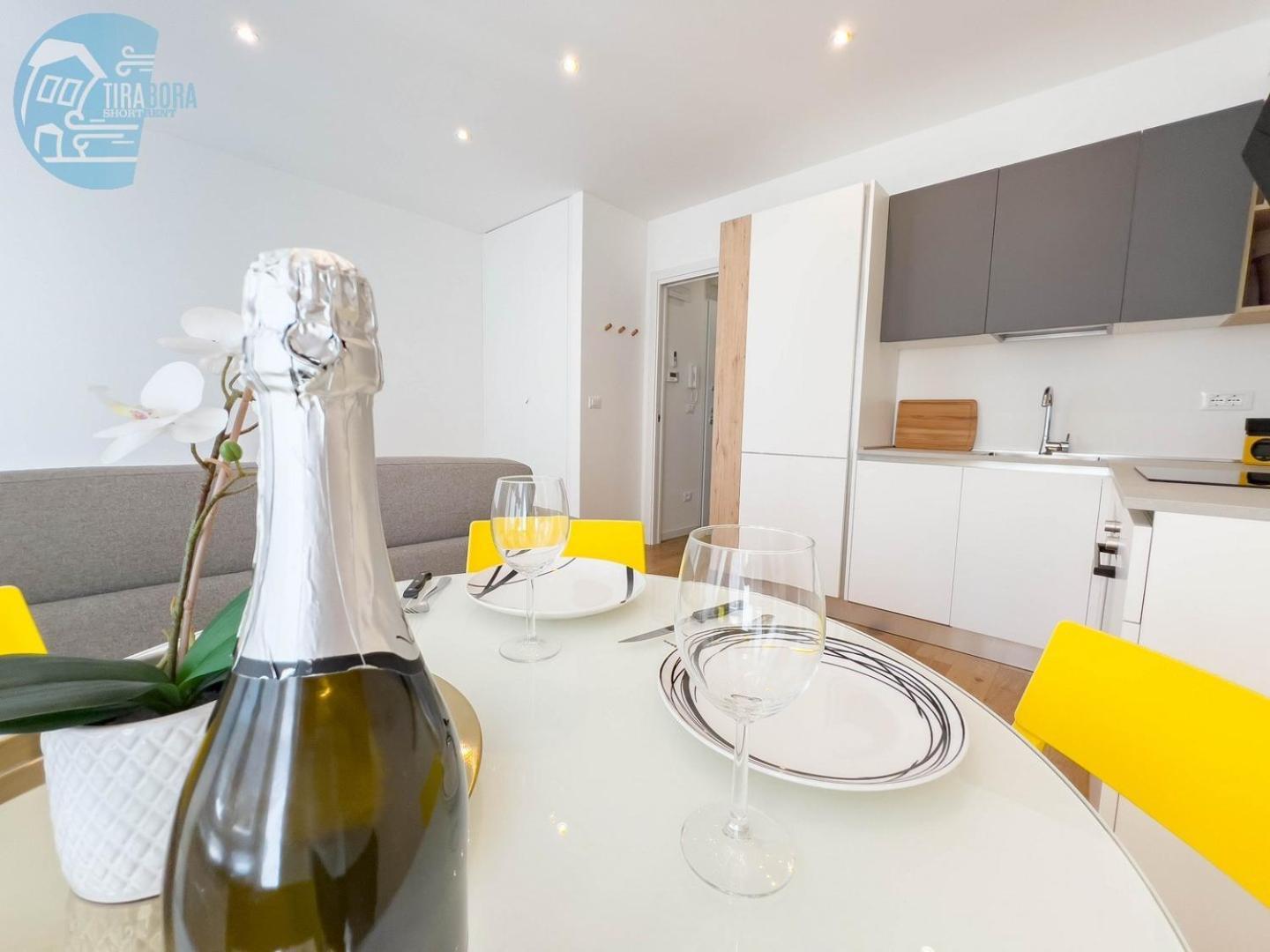 Cassa Di Risparmio 11 Tirabora Short Rent Triest Zewnętrze zdjęcie
